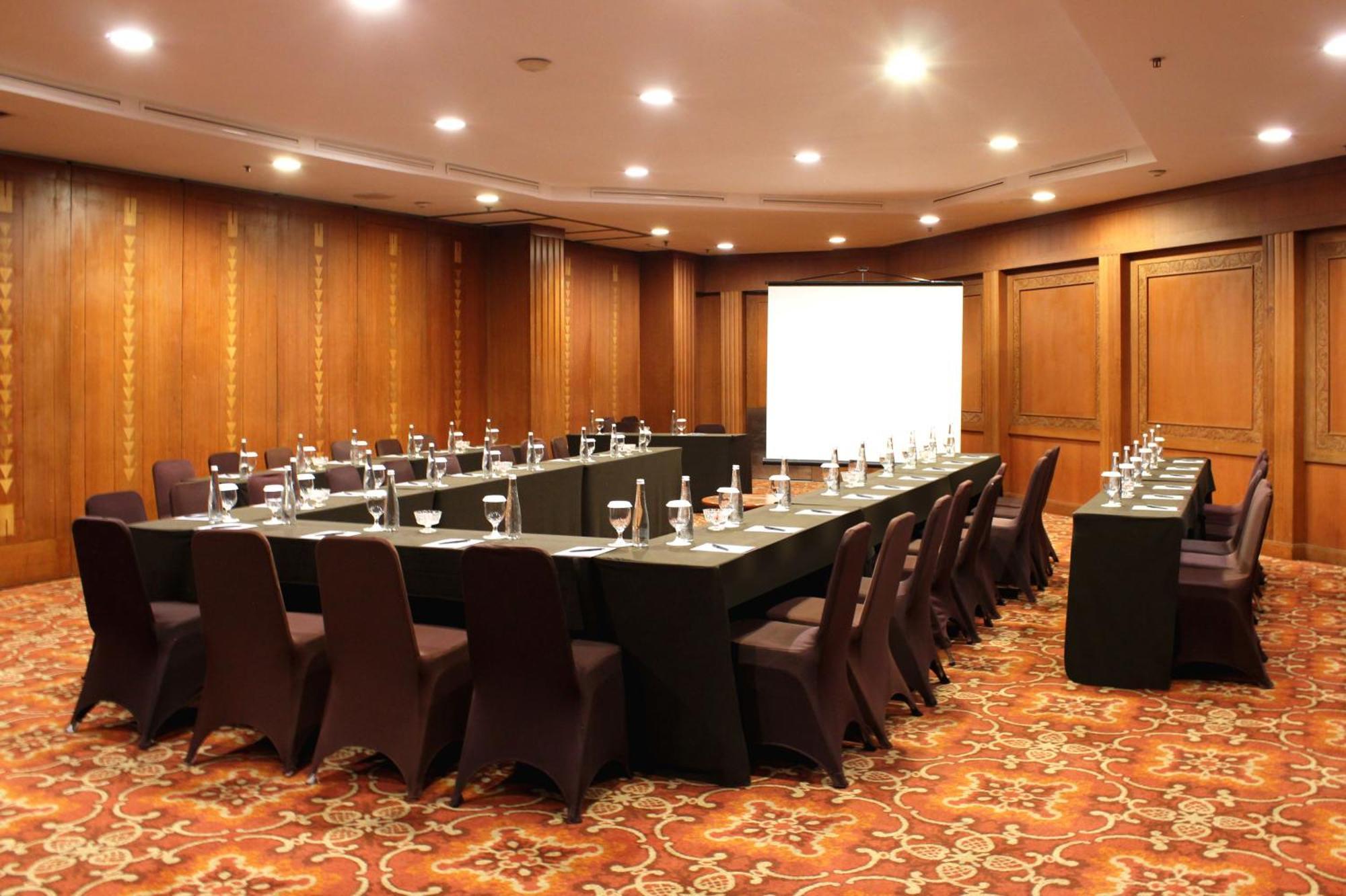 Hotel Santika Premiere Semarang Exterior foto